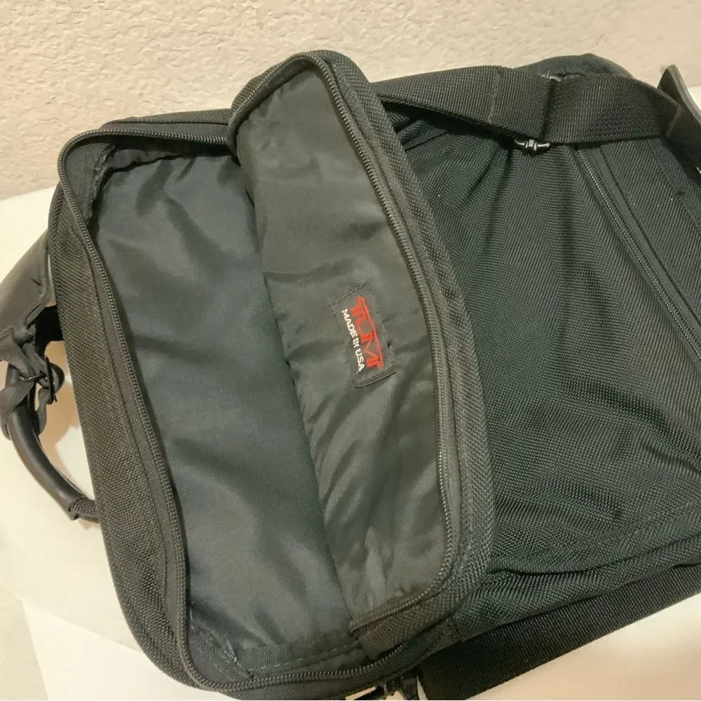 Tumi USA Crossbody Shoulder briefcase Bag  Nylon Black H15x W11”x D 6”